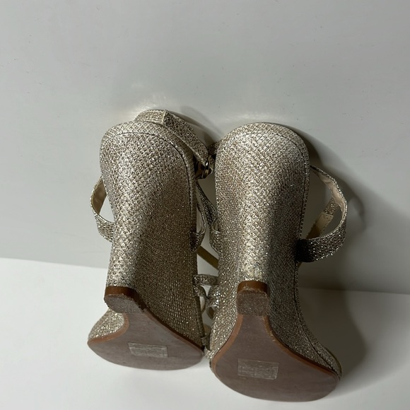 Touch Ups size 8 strappy, glittery wedges - Picture 7 of 9